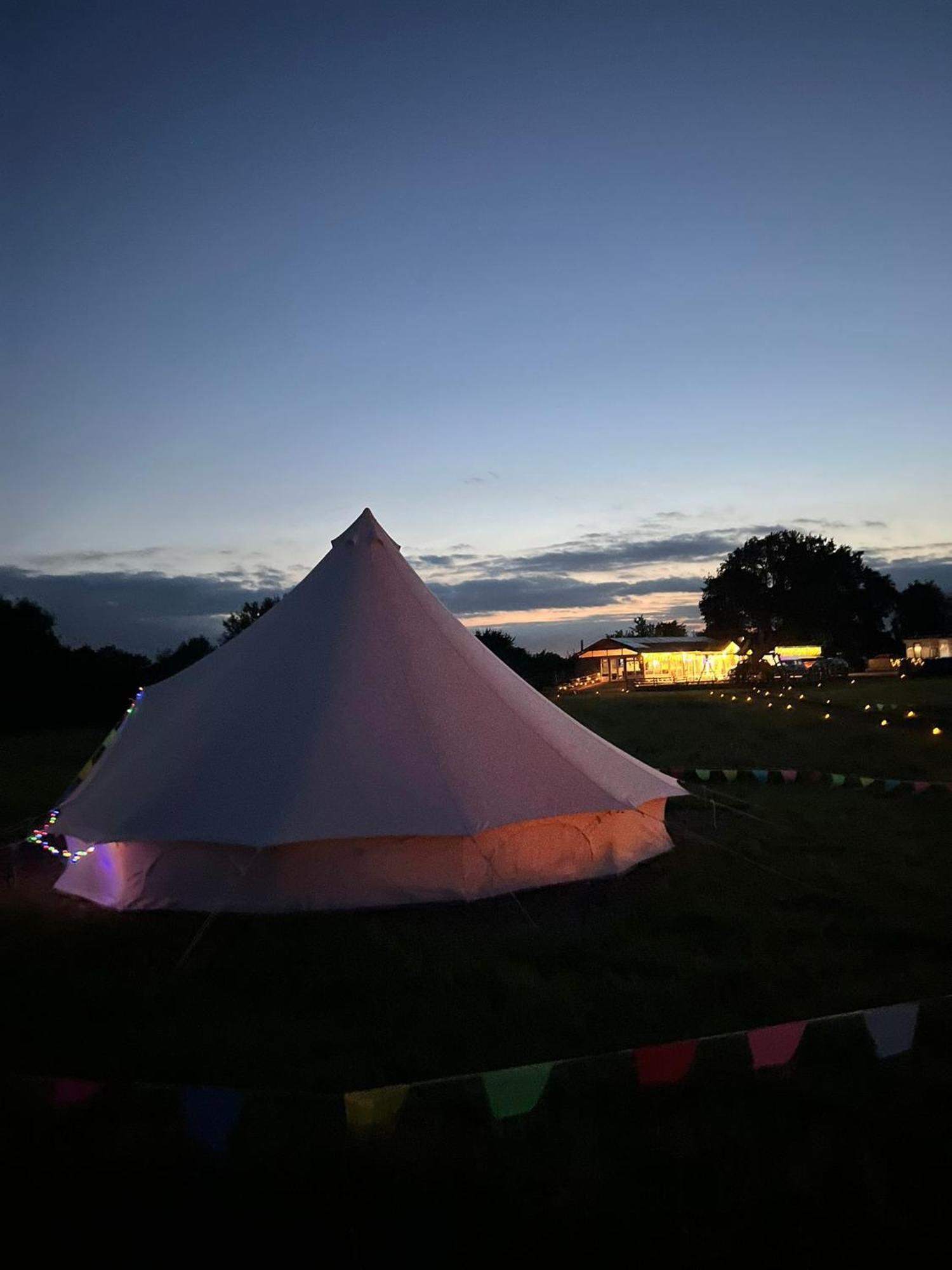 Country View Camping Bratton Eksteriør bilde